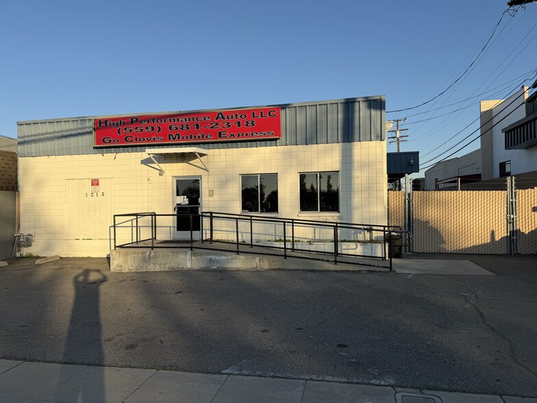 Primary Photo Of 1215 Railroad Ave, Clovis Warehouse For Lease