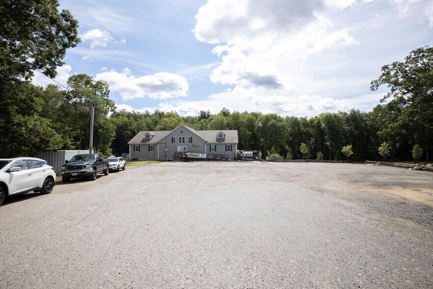 More Photos Of 121 Wood St, Middleborough Storefront Retail Residential For Sale