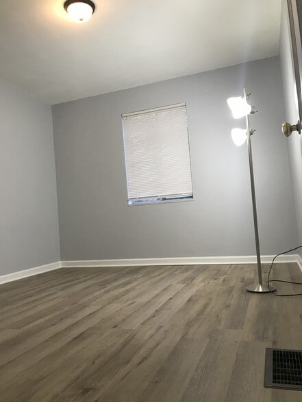 More Photos Of 24 Fernwood Ave, Dayton Apartments For Sale
