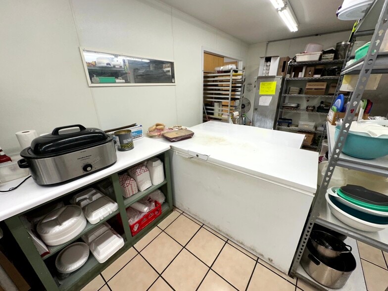 More Photos Of 812 W Oklahoma, Okeene Convenience Store For Sale