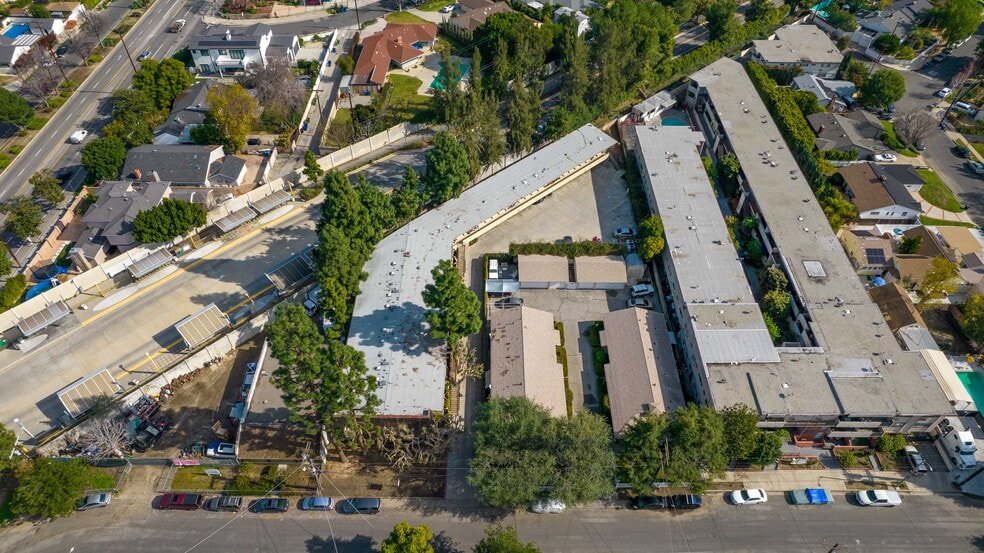 More Photos Of 5934 Buffalo Ave, Van Nuys Apartments For Sale