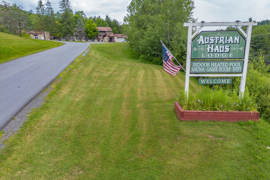 More Photos Of 6 Abroad Rd, West Dover Hotel For Sale