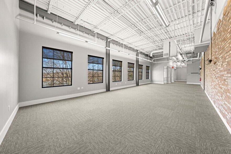 More Photos Of 2099 Thunderhead Rd, Knoxville Medical For Lease