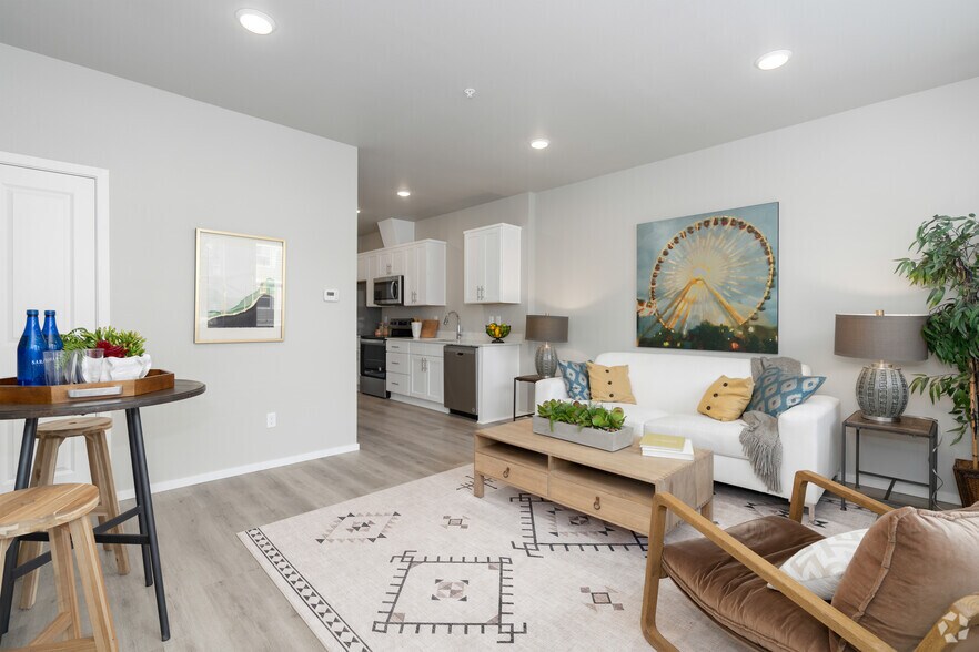 More Photos Of 421 NE 80th Ave, Hillsboro Apartments For Sale