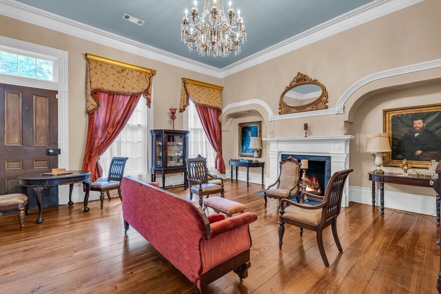 More Photos Of 607 Old West Point Rd, Starkville Hospitality For Sale