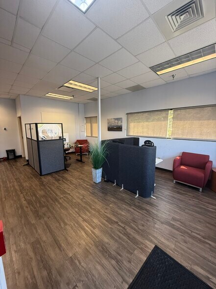 More Photos Of 144 Talbert Pointe Dr, Mooresville Light Distribution For Lease