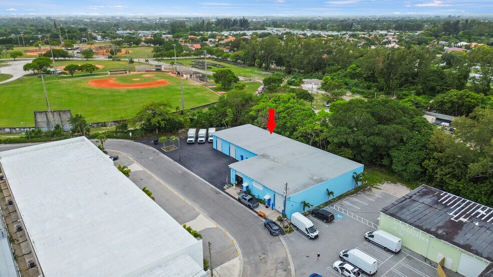 More Photos Of 2605 Kelly Ln, Lake Worth Light Distribution For Lease