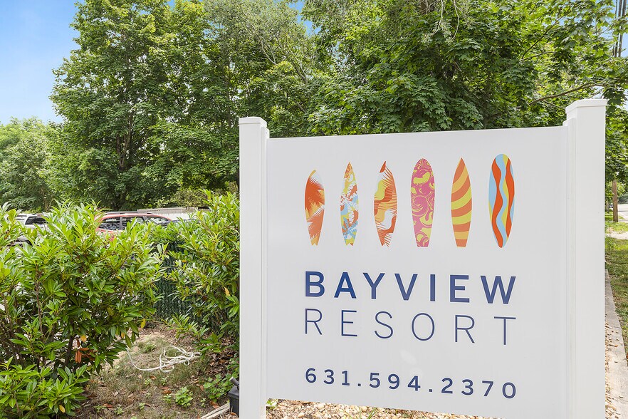 More Photos Of 53 W Tiana Rd, Hampton Bays Hotel For Sale