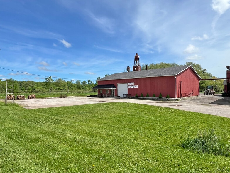 More Photos Of 9711 Perry Hwy, Waterford Warehouse For Sale