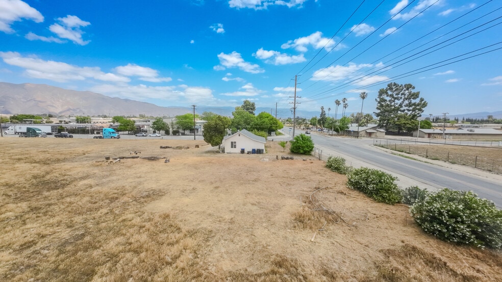 More Photos Of 1011 W 7th St, San Jacinto Land For Sale