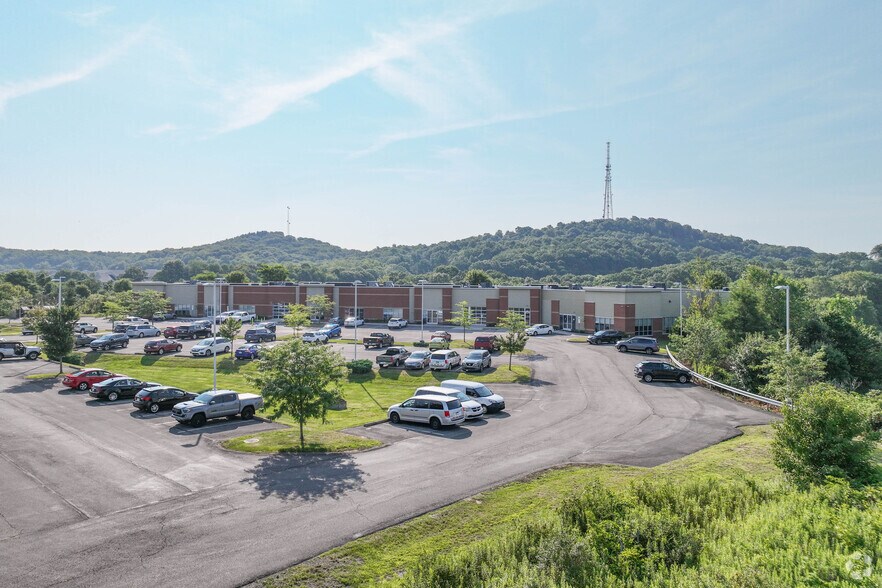 Primary Photo Of 100 Century Blvd, Cranberry Township Research And Development For Lease