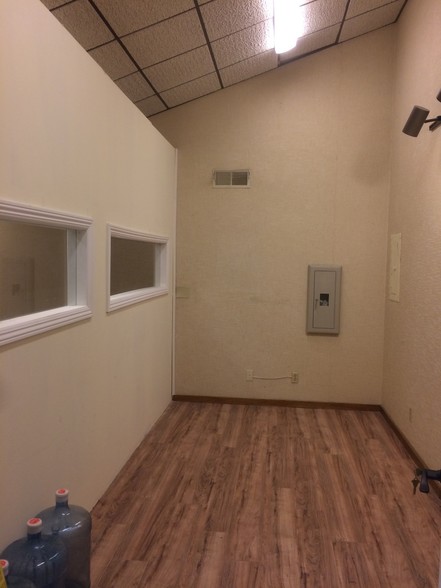 More Photos Of 3845-3885 Beacon Ave, Fremont Medical For Sale