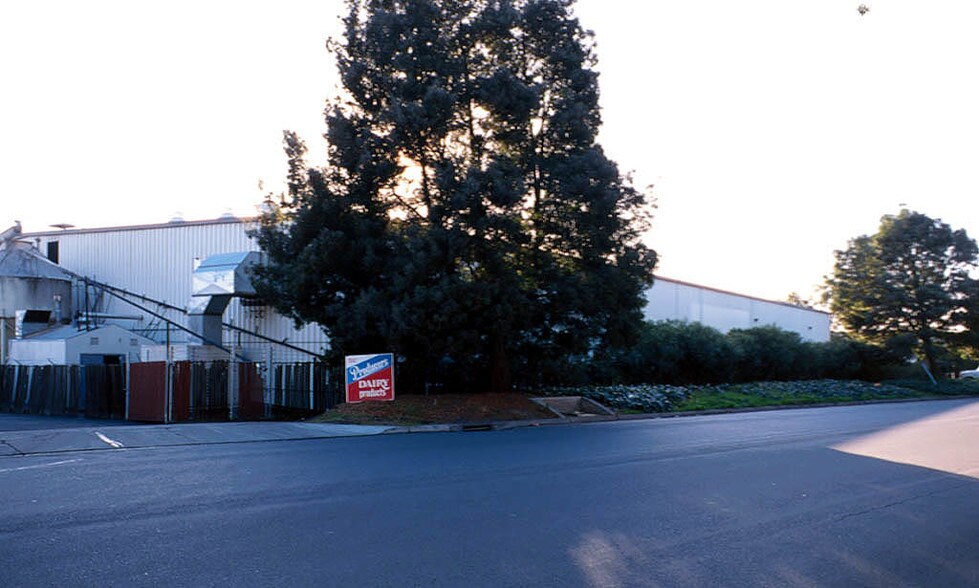 More Photos Of 1730 Sabre St, Hayward Warehouse For Lease