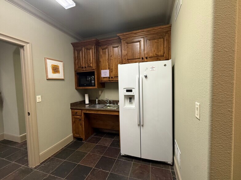 More Photos Of 5592 Davis Blvd, North Richland Hills Office Residential For Sale