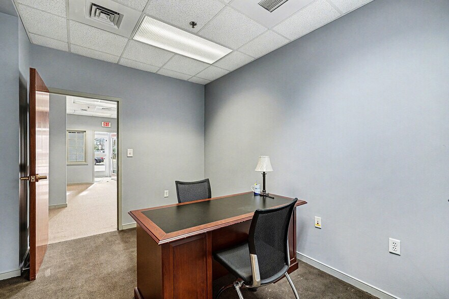 More Photos Of 415-417 Wolfe St, Fredericksburg Medical For Lease