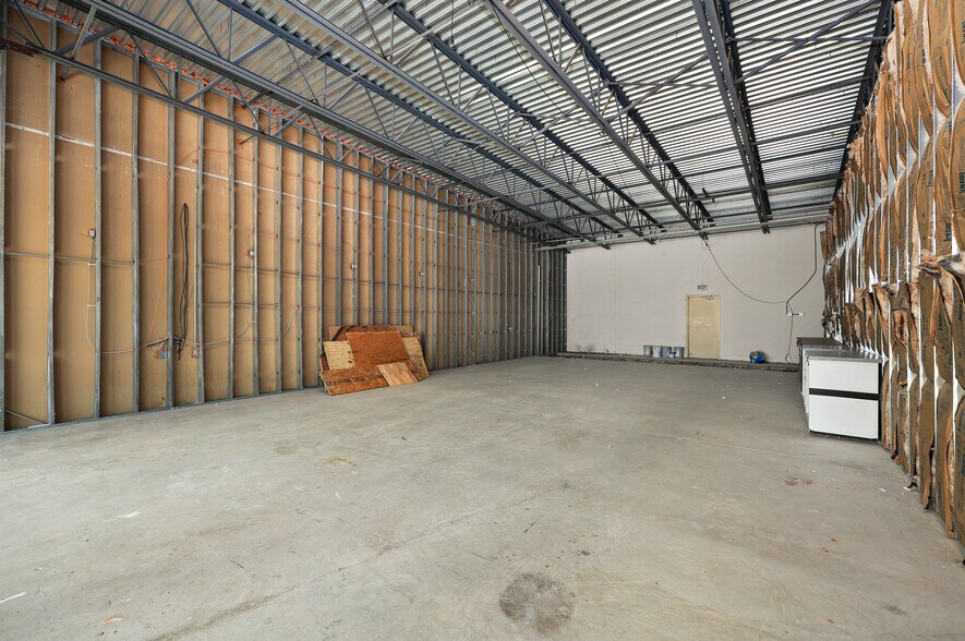 More Photos Of 5735 Bayport Blvd, Seabrook Unknown For Lease