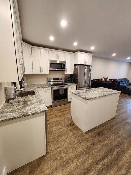 More Photos Of 32 David St, Spencerville Apartments For Sale