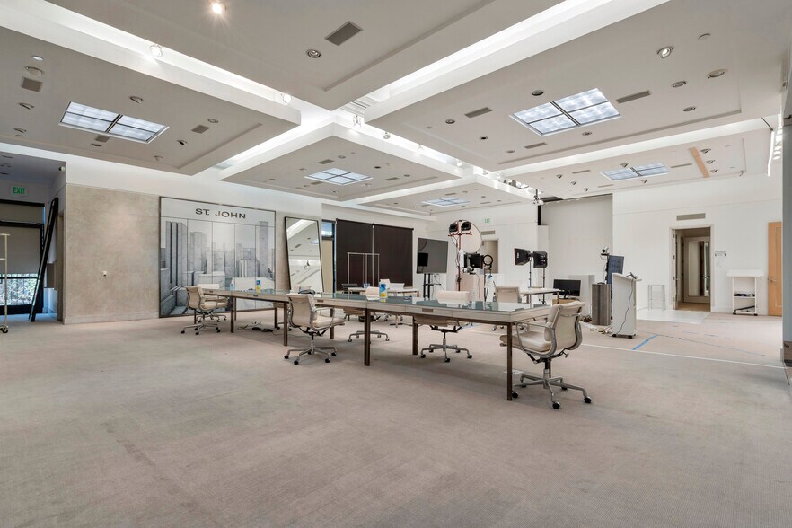 More Photos Of 17622 Armstrong Ave, Irvine Research And Development For Lease