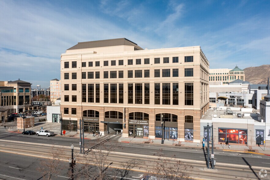 More Photos Of 440 W 200 S, Salt Lake City Office For Lease
