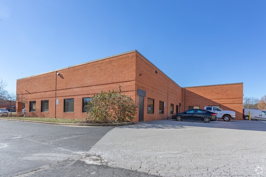 More Photos Of 1500 Caton Center Dr, Arbutus Unknown For Lease