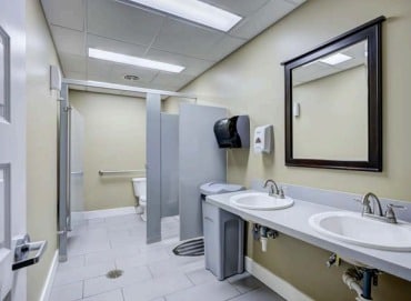 More Photos Of 628 E Parent Ave, Royal Oak Office For Sale