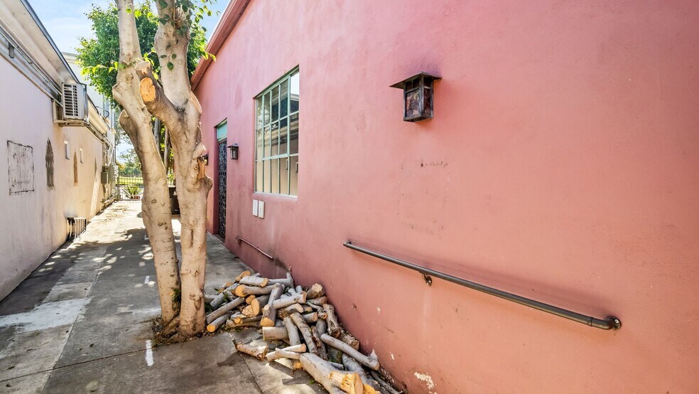 More Photos Of 4635 E Anaheim St, Long Beach Office Residential For Sale