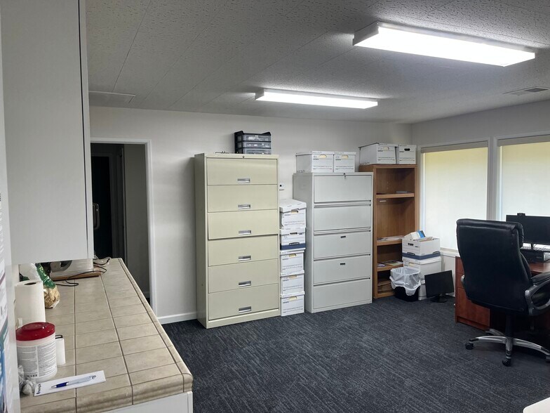 More Photos Of 12724 SE Stark St, Portland Medical For Sale