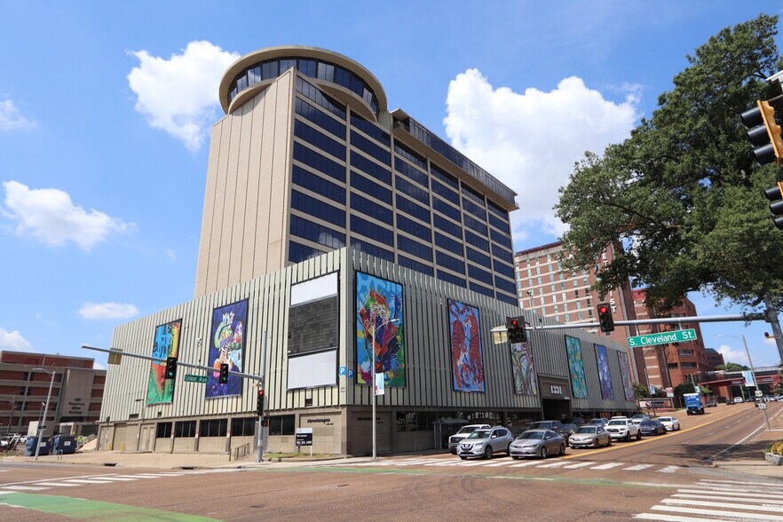 More Photos Of 1331 Union Ave, Memphis Medical For Lease