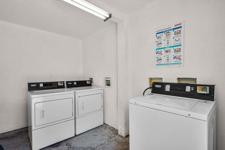 More Photos Of 5317 Junius St, Dallas Apartments For Sale