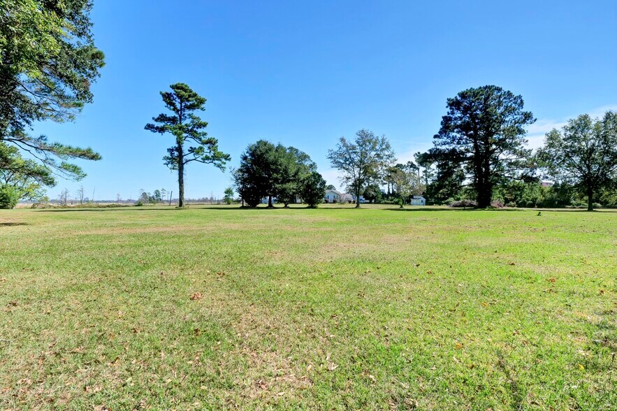 More Photos Of 102 Riverview Dr, Leland Land For Sale