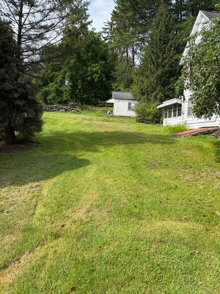 More Photos Of 50 Kirkendall Ave, Shavertown Flex For Sale