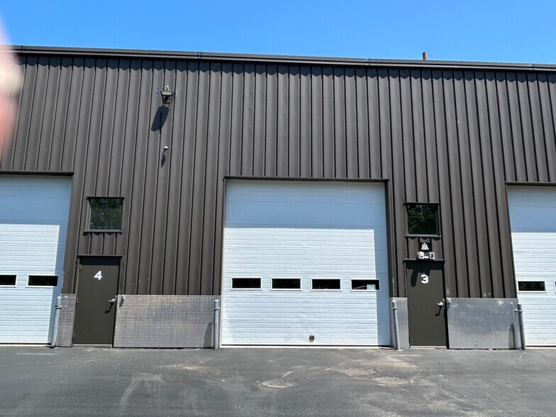 More Photos Of 27 Kondelin Rd, Gloucester Warehouse For Sale