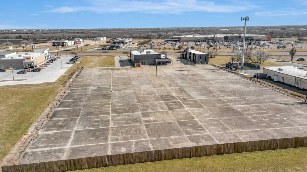 More Photos Of 4106 Houston Hwy, Victoria General Retail For Sale