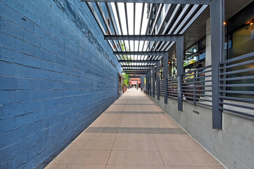 More Photos Of 940-950 Pearl St, Boulder Freestanding For Lease