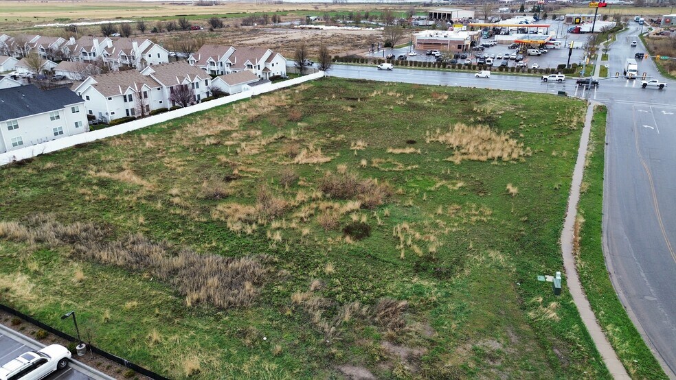 More Photos Of 434 S Frontage Rd., Springville Land For Lease