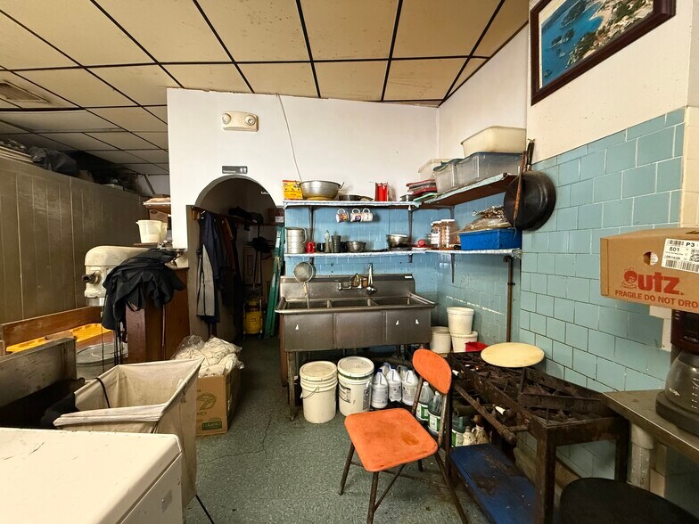 More Photos Of 2420 Massachusetts Ave, Cambridge Storefront For Lease