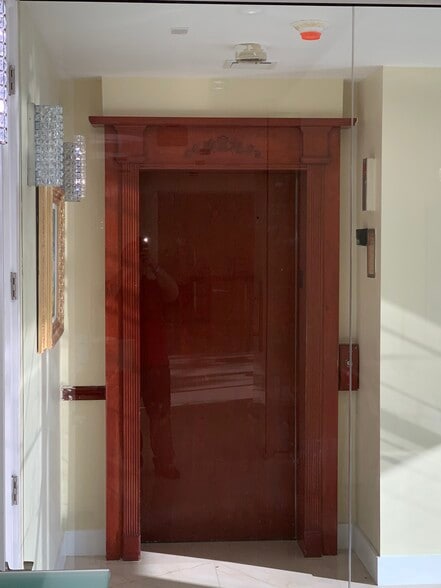 More Photos Of 198 NW 37th Ave, Miami Medical For Lease