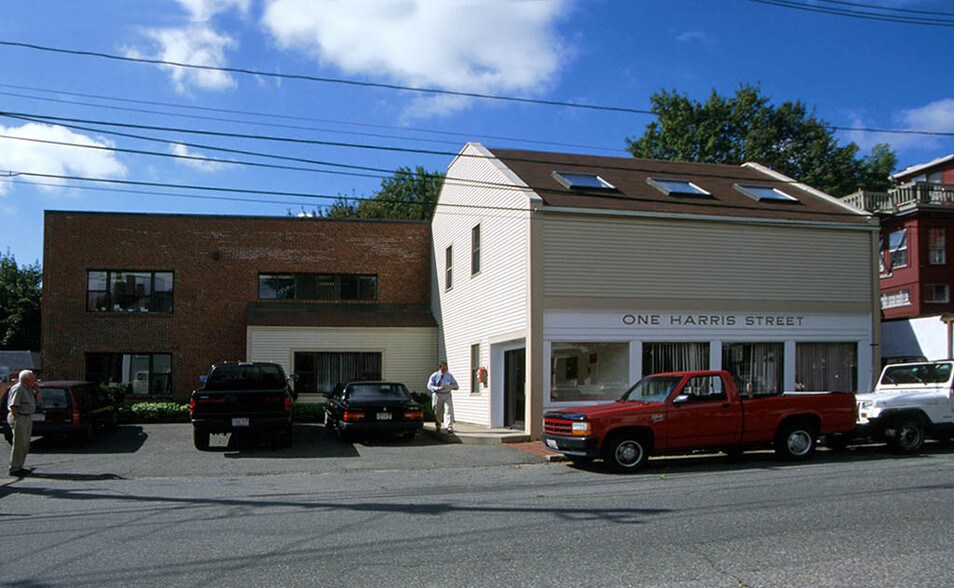 More Photos Of 1 Harris St, Newburyport Medical For Lease