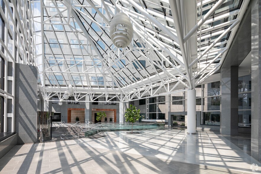 More Photos Of 3200 Windy Hill Rd SE, Atlanta Office For Lease