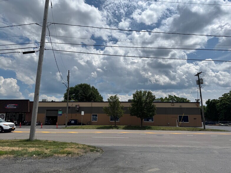 More Photos Of 223 Pulaski St, Syracuse Warehouse For Sale