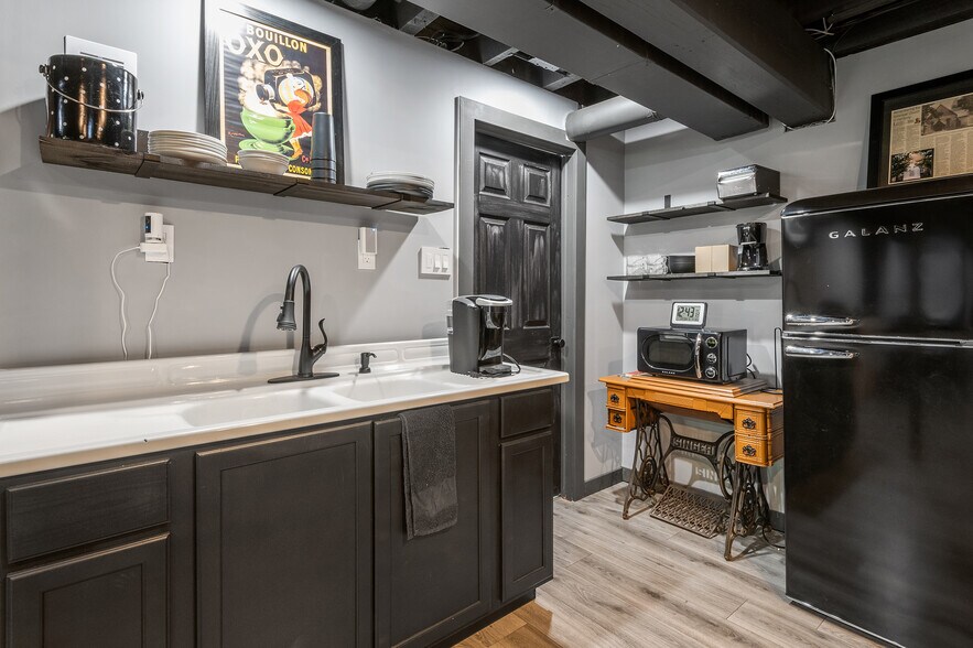 More Photos Of 12 State Rt 23 N, Hamburg Specialty For Sale