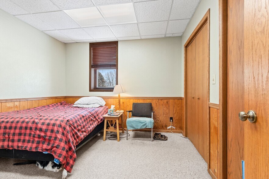 More Photos Of 537 Caldwell Ave, Oconto Falls Office For Sale