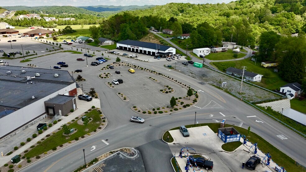 More Photos Of 2600 Middletown Commons, White Hall Unknown For Lease