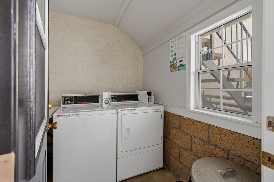 More Photos Of 5302-5304 Colodny Dr, Agoura Hills Apartments For Sale
