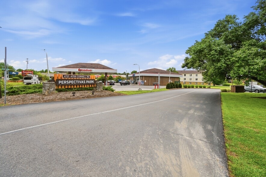 More Photos Of 4753-4759 Cornell Rd, Blue Ash Medical For Sale
