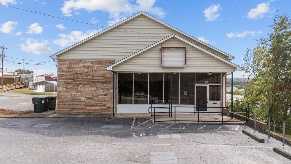 Primary Photo Of 201 4th St, Walnut Cove Office For Sale