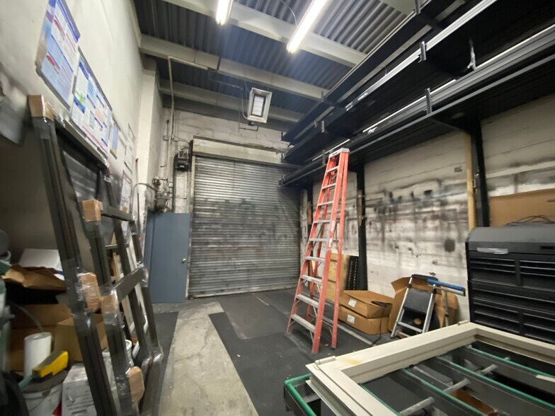 More Photos Of 264 49th St, Brooklyn Flex For Sale