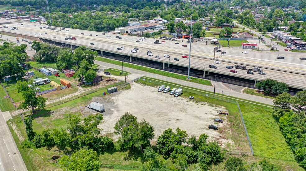 Primary Photo Of 14214 Eastex Fwy, Humble Land For Lease