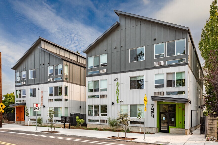 More Photos Of 7448 N Saint Louis Ave, Portland Apartments For Sale