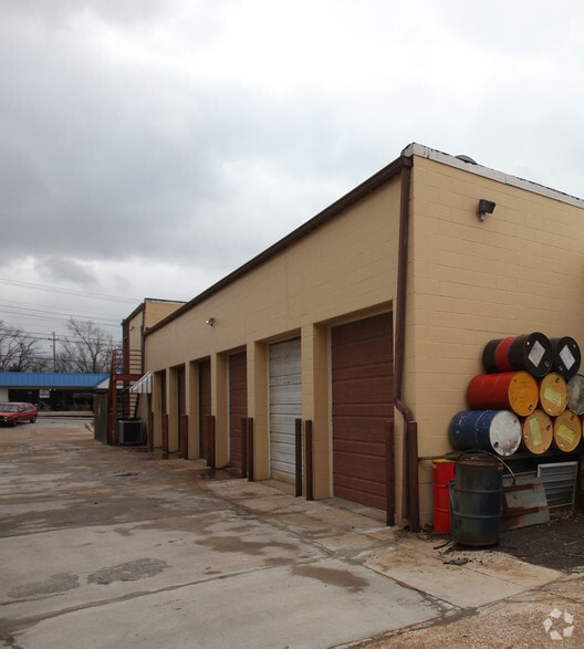 More Photos Of 11721 Dorsett Rd, Maryland Heights Auto Repair For Sale